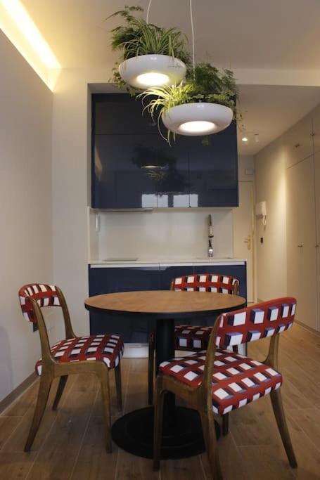 Apartamento Por Temporada Centro Diseno Madrid Luaran gambar